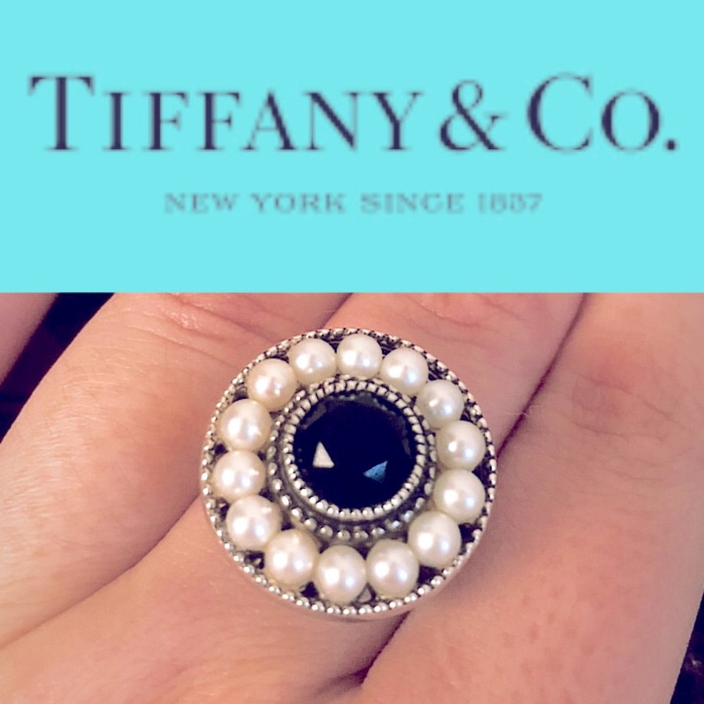 Tiffany Pearl & Onyx ring - Gatsby Collection
